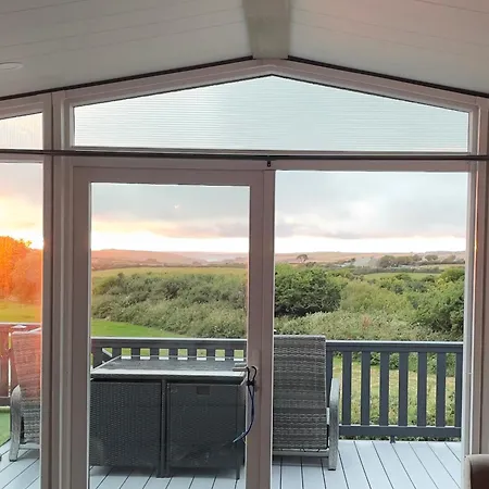 Lodge With Sea & Country Views Newquay  Exterior photo