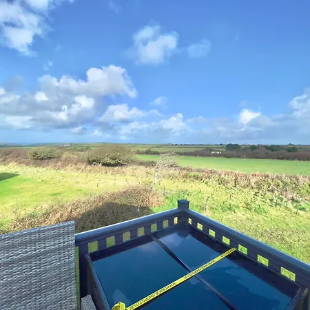 Lodge With Sea & Country Views Newquay  Exterior photo