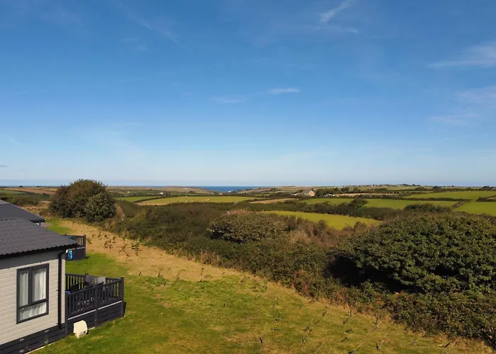 Lodge With Sea & Country Views